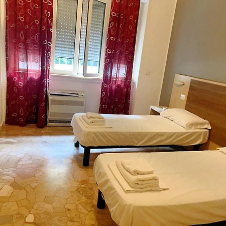 Hotel Bissi Milánó Kültér fotó