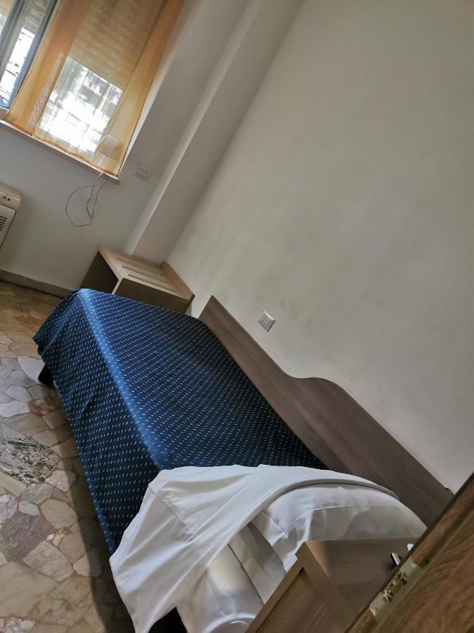 Hotel Bissi Milánó Szoba fotó