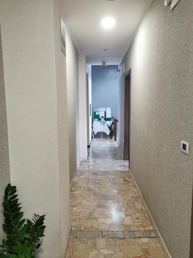 Hotel Bissi Milánó Kültér fotó