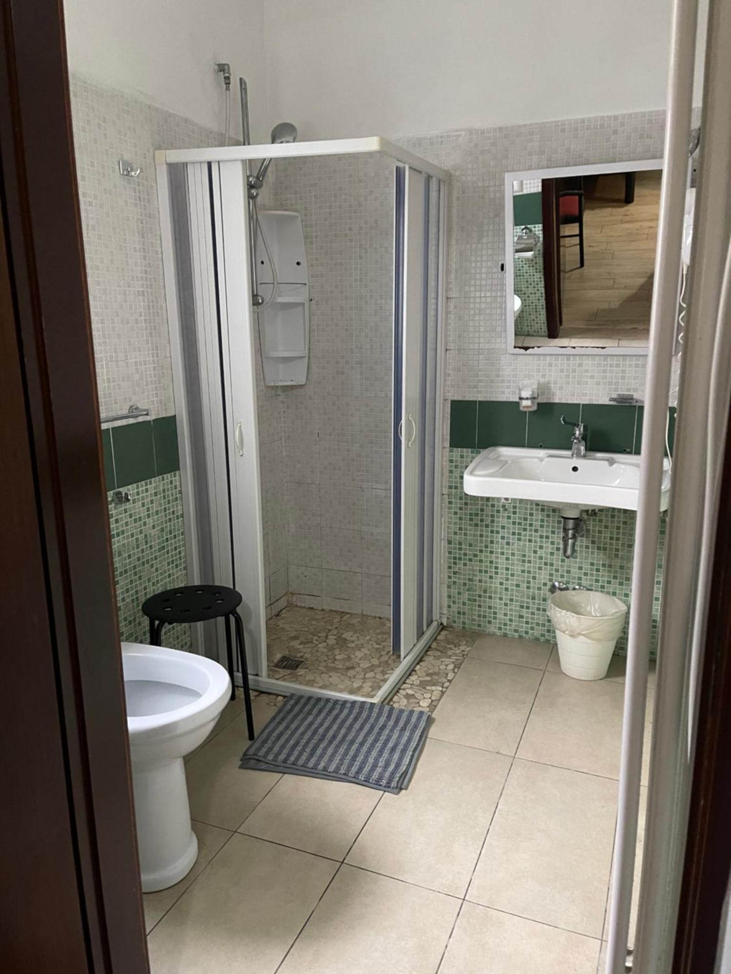 Hotel Bissi Milánó Kültér fotó